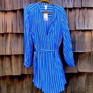 Great for spring!  Blousy dress w/ adjustable belt